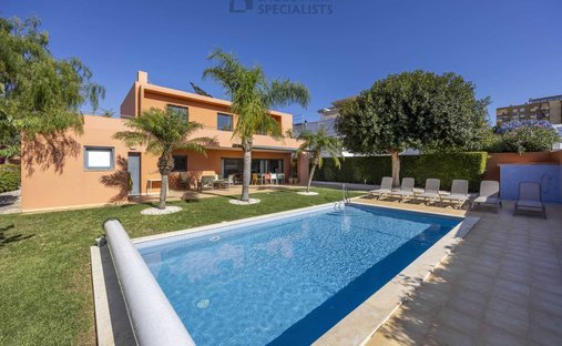 Villa in Praia De Porto Mós, Sao Goncalo de Lagos, Algarve 1
