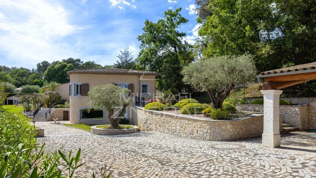 Villa en Opio, Provenza-Alpes-Costa Azul, Francia 3 - 17896948