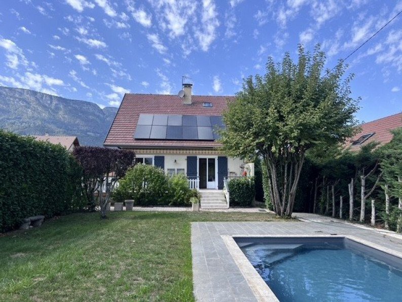 Villa in Doussard, Auvergne-Rhone-Alpen, Frankreich 1 - 18831510