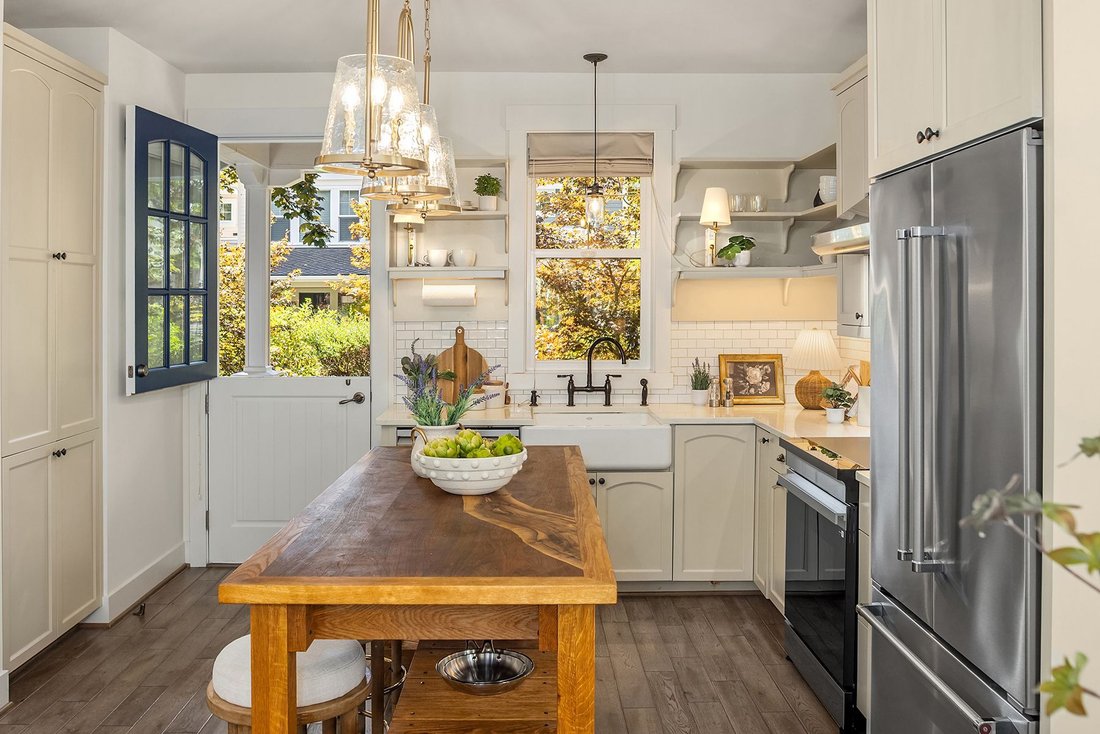 Casa a Kirkland, Washington, Stati Uniti 2 - 18831815