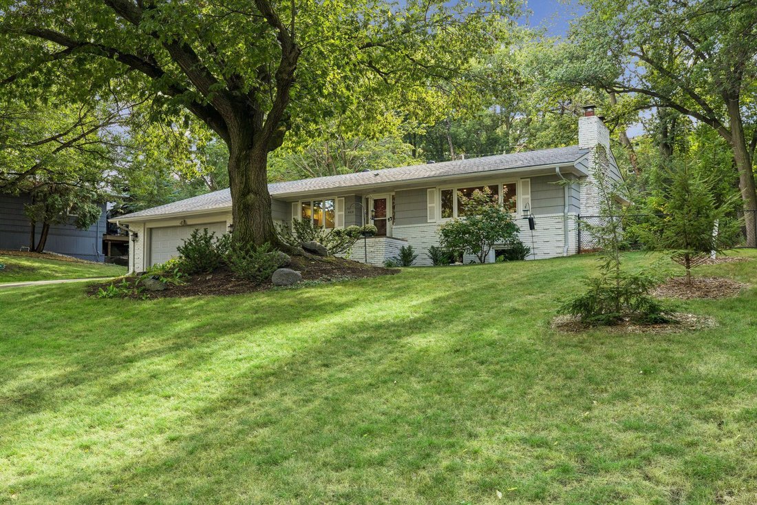 Casa a Wayzata, Minnesota, Stati Uniti 2 - 18834746