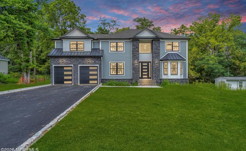 House in Manalapan Township, New Jersey, United States 1