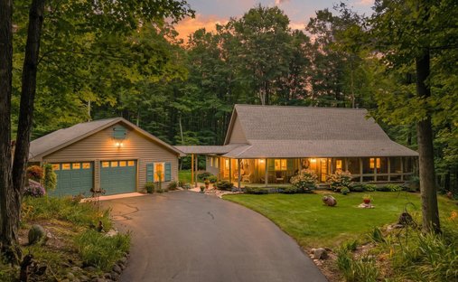 House in Central Lake, Michigan, United States 1