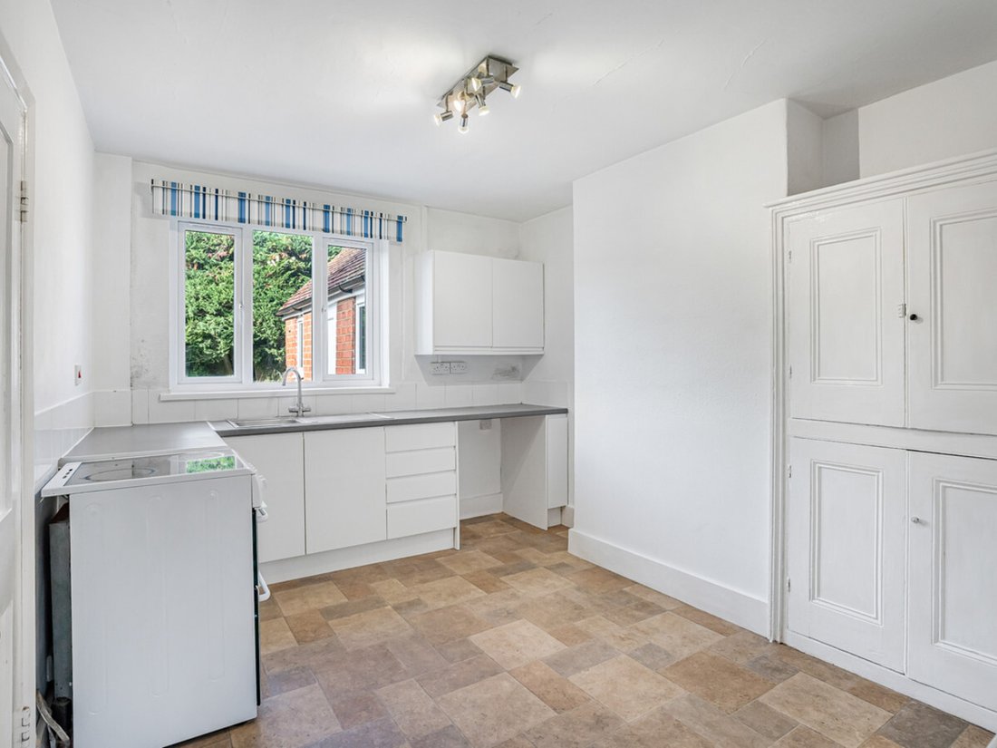 House in Wargrave, England 2 - 18834927