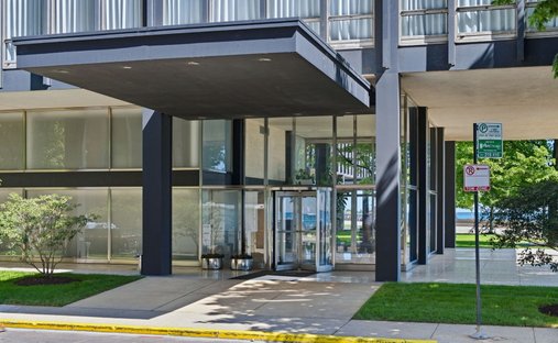 Co Op in Chicago, Illinois, United States 1