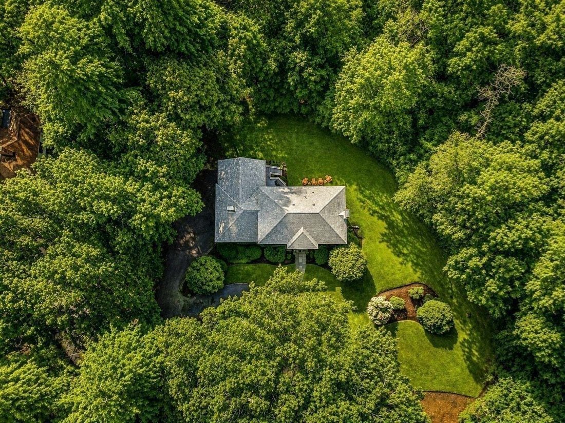 House in Weston, Massachusetts, United States 2 - 18632779