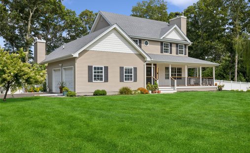House in Yaphank, New York, United States 1