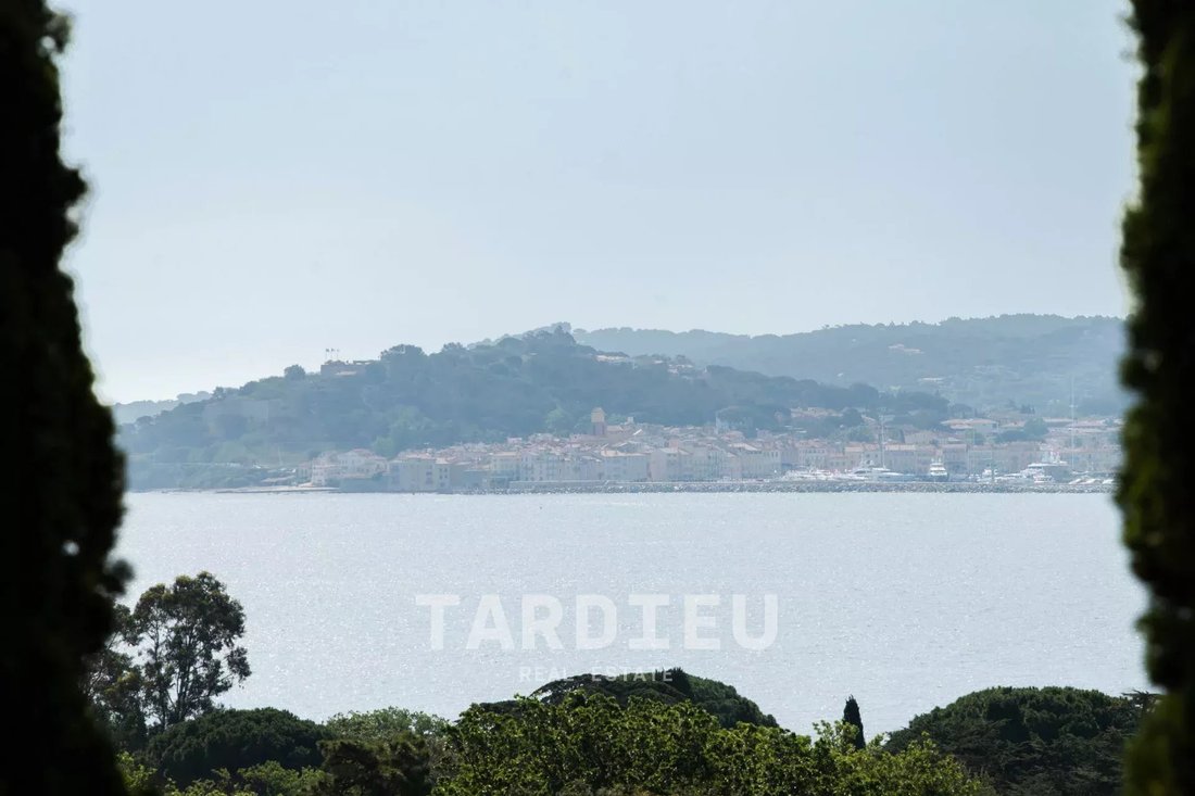 Domaine à Grimaud, Provence-Alpes-Côte d'Azur, France 2 - 18831222
