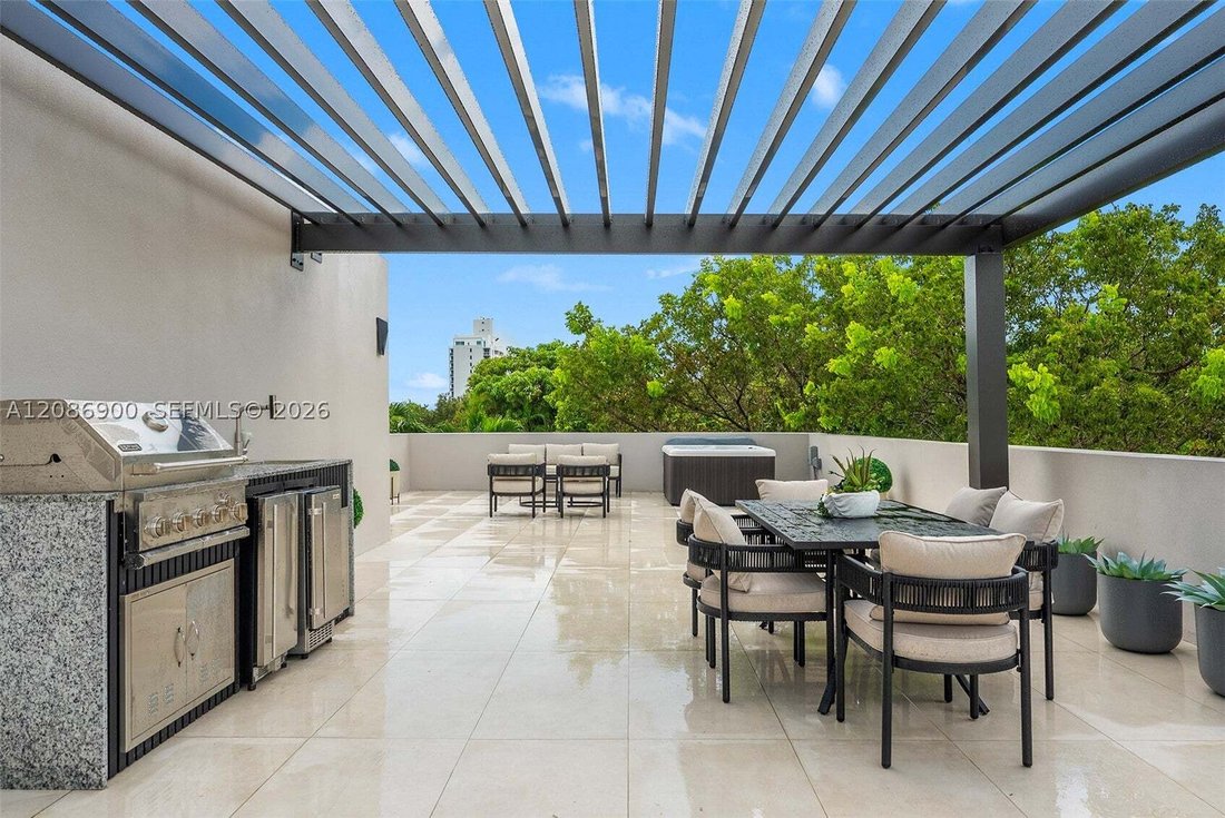 Townhouse in Miami, Florida, United States 1 - 18832723