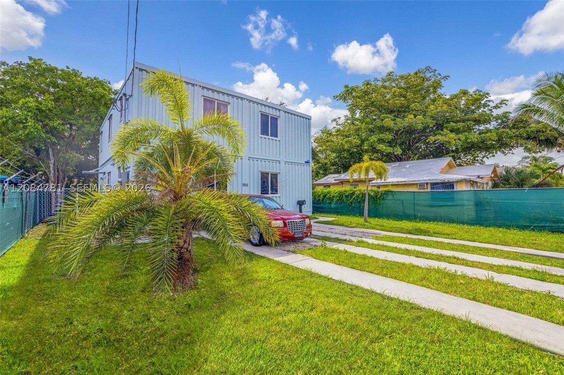 House in Miami, Florida, United States 3 - 18808010