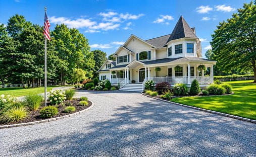 House in Saint James, New York, United States 1