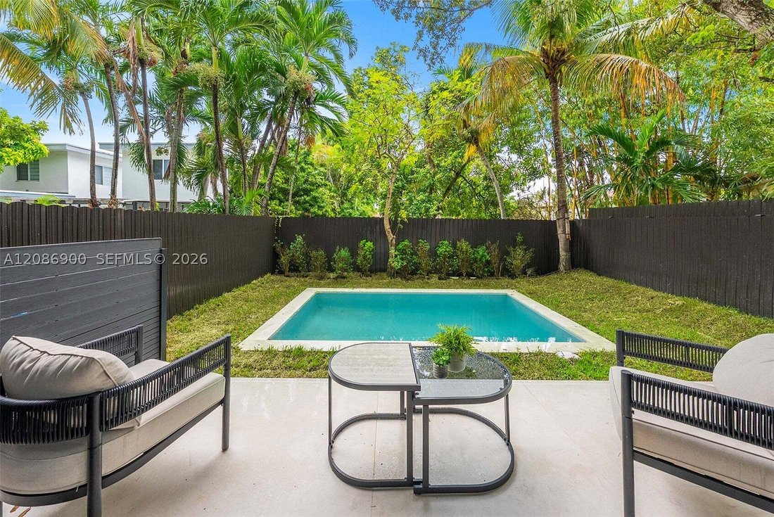 Townhouse in Miami, Florida, United States 3 - 18832723