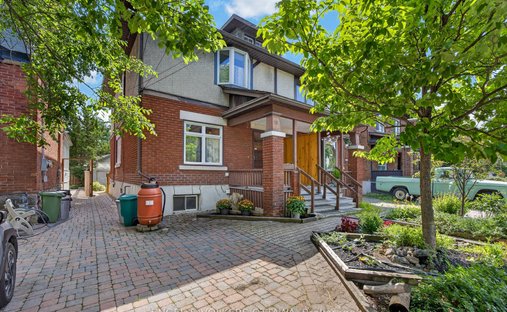 House in Ottawa, Ontario, Canada 1