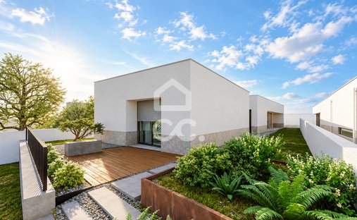 Villa in Landim, Braga, Portugal 1
