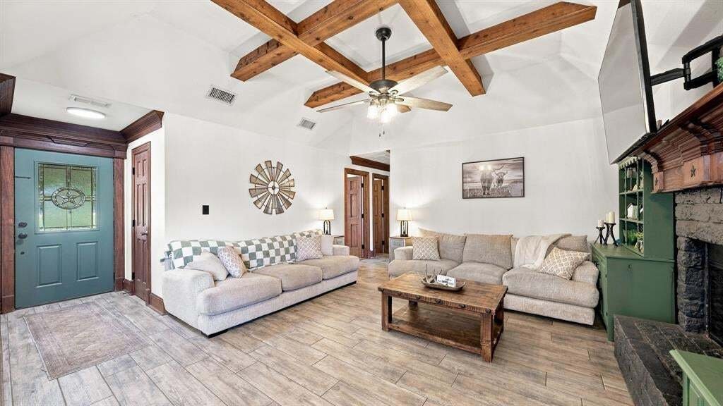 House in Springtown, Texas, United States 5 - 18651620
