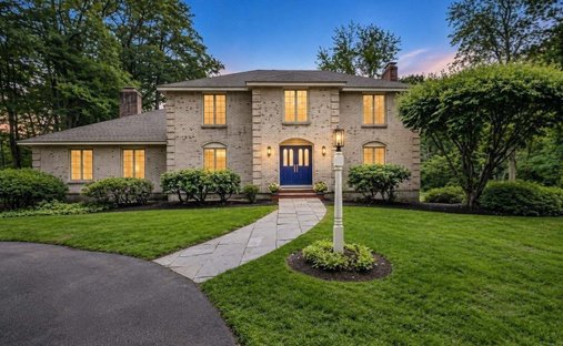 House in Weston, Massachusetts, United States 1