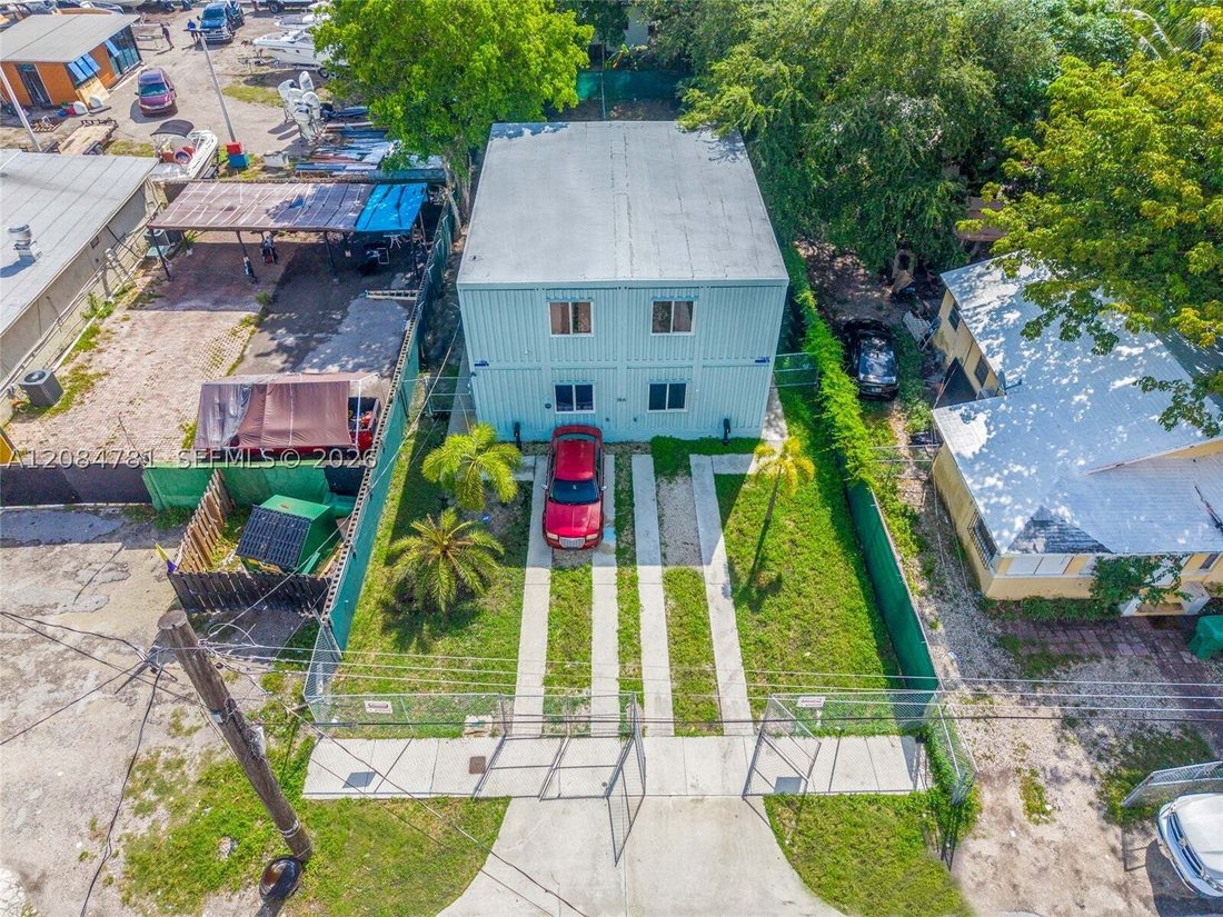 House in Miami, Florida, United States 1 - 18808010