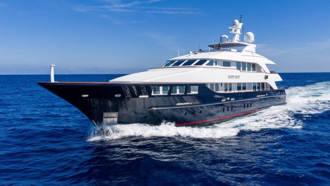 Yacht in France 2 - 18831235