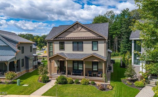 House in Saratoga Springs, New York, United States 1
