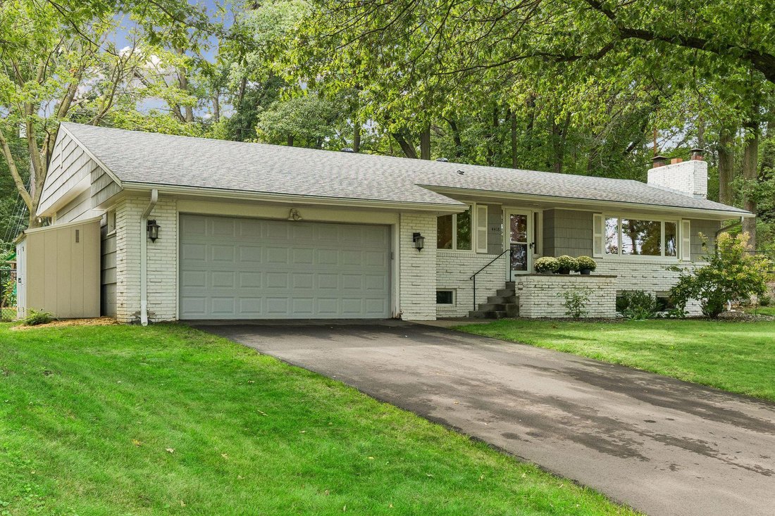 Casa a Wayzata, Minnesota, Stati Uniti 1 - 18834746