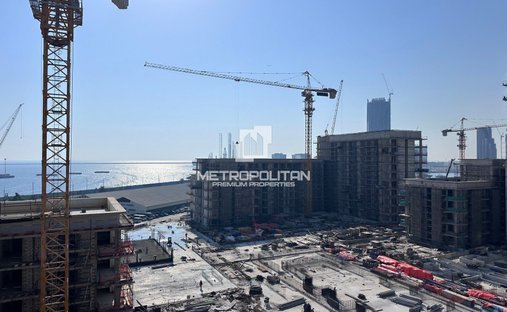 Apartamento en Al Mina, Dubái, Emiratos Árabes Unidos 1