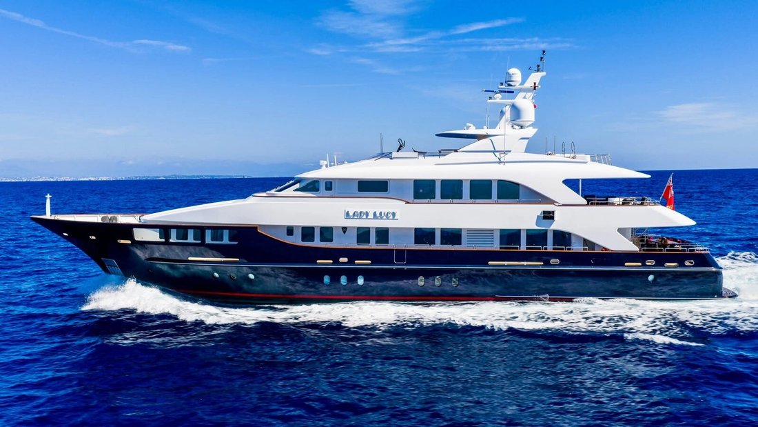 Yacht in France 4 - 18831235