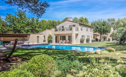 Casa en Saint-Saturnin-lès-Apt, Provenza-Alpes-Costa Azul, Francia 1