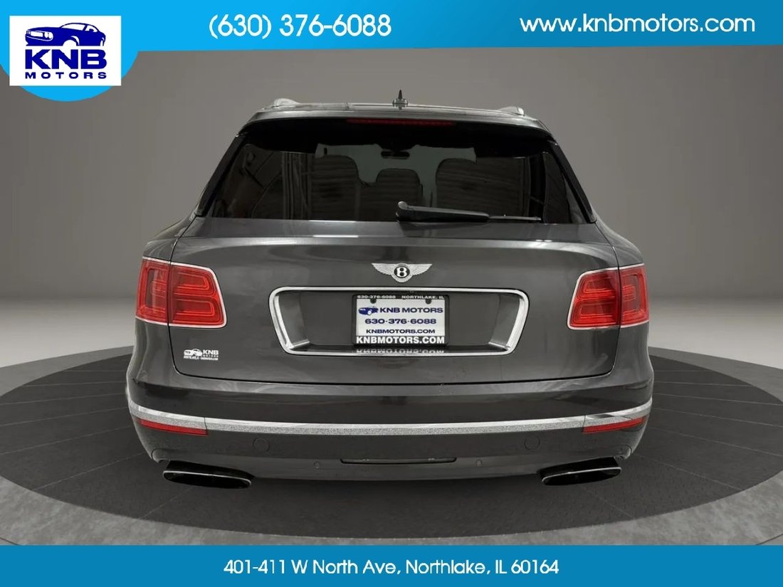 Sedan in Northlake, IL, United States 5 - 18099777