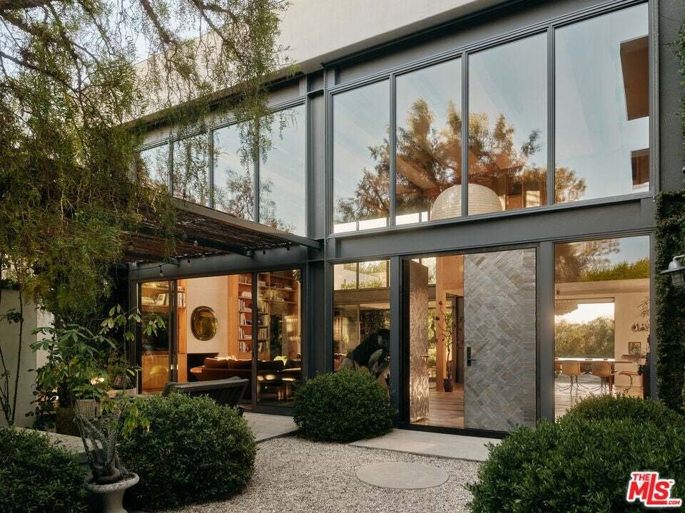 House in Los Angeles, California, United States 5 - 18832255