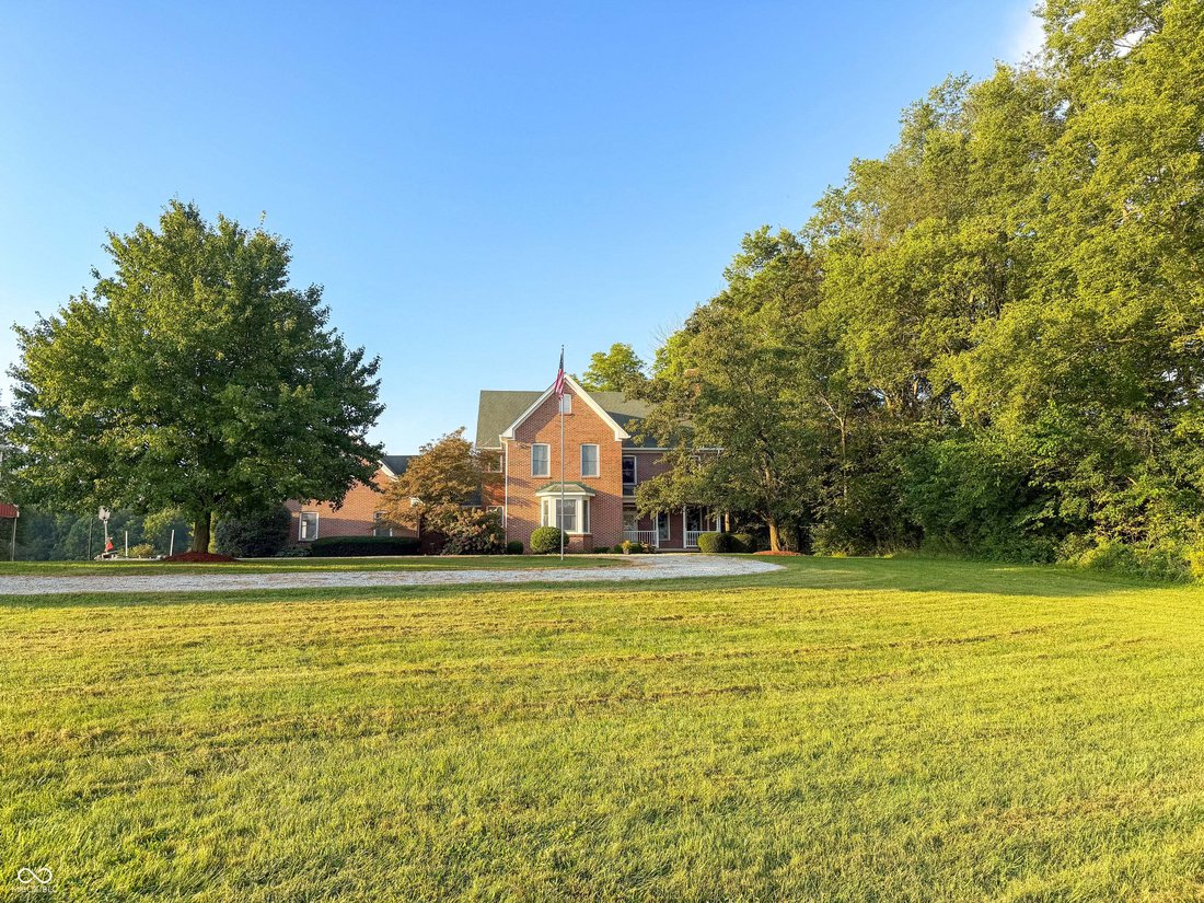 House in Thorntown, Indiana, United States 1 - 18832156