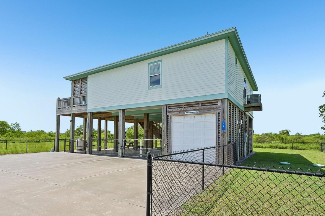 House in Bolivar Peninsula, Texas, United States 2 - 18834087