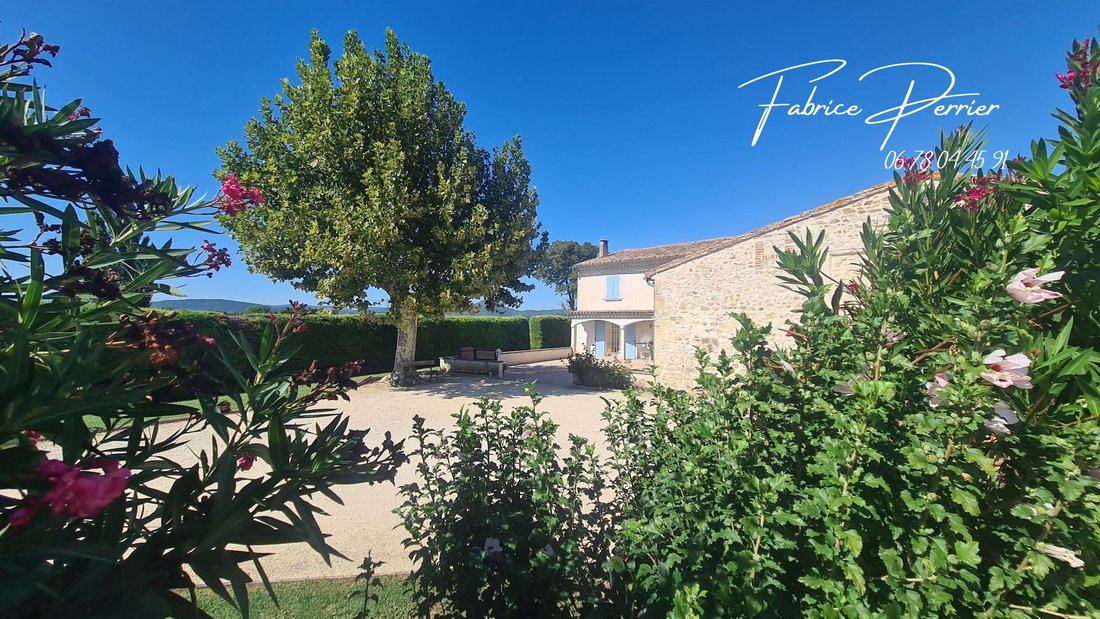 Villa in Bonlieu-sur-Roubion, Auvergne-Rhône-Alpes, France 1 - 18209823