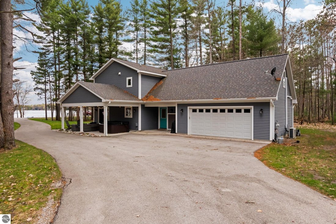 Haus in Traverse City, Michigan, Vereinigte Staaten 1 - 18832095