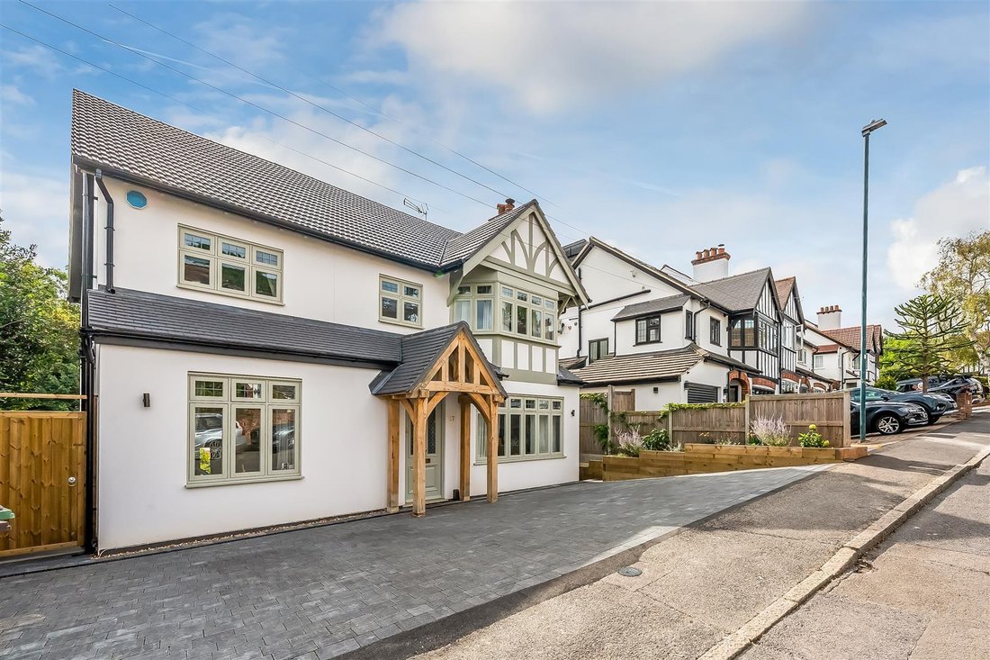 Haus in London Borough of Sutton, England 5 - 18832710