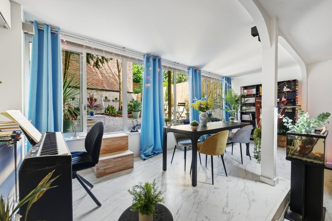 Apartment in Palais Royal, Paris 1er Arrondissement, Paris 4 - 18659648