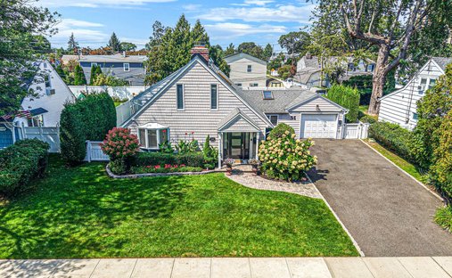Casa a East Meadow, New York, Stati Uniti 1