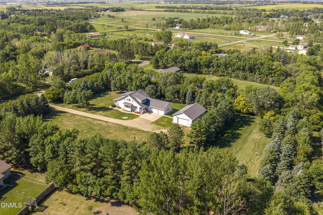 House in Bismarck, North Dakota, United States 1 - 18830797