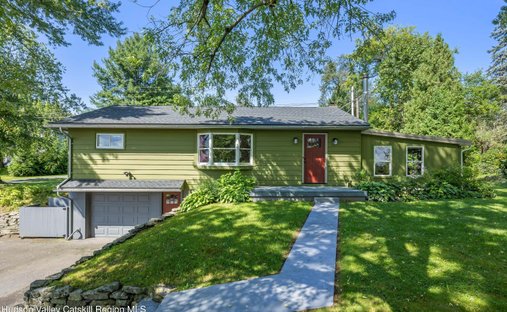 House in Hudson, New York, United States 1