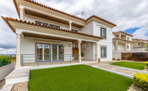 Haus in Milagres, Leiria, Portugal 1