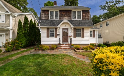 House in Malverne, New York, United States 1