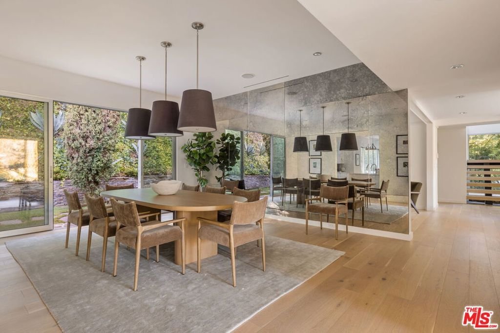 House in Los Angeles, California, United States 4 - 18832324