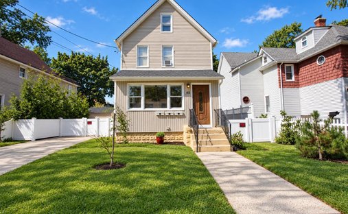 Lynbrook, New York, United States 1