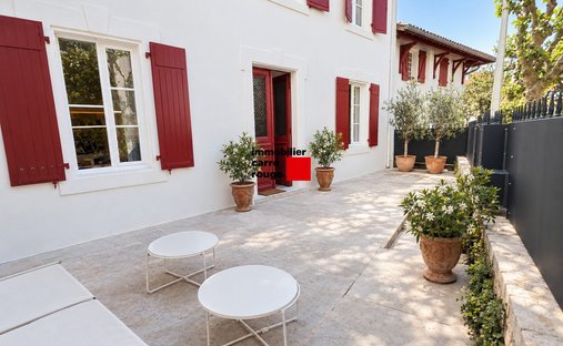House in Biarritz, Nouvelle-Aquitaine, France 1