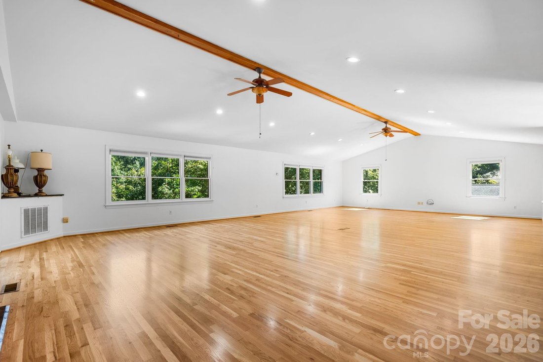 Casa en Hickory, Carolina del Norte, Estados Unidos 5 - 18834856