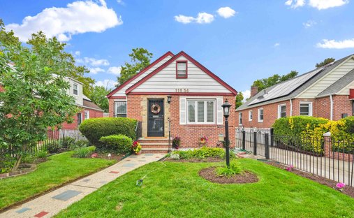 House in New York, New York, United States 1