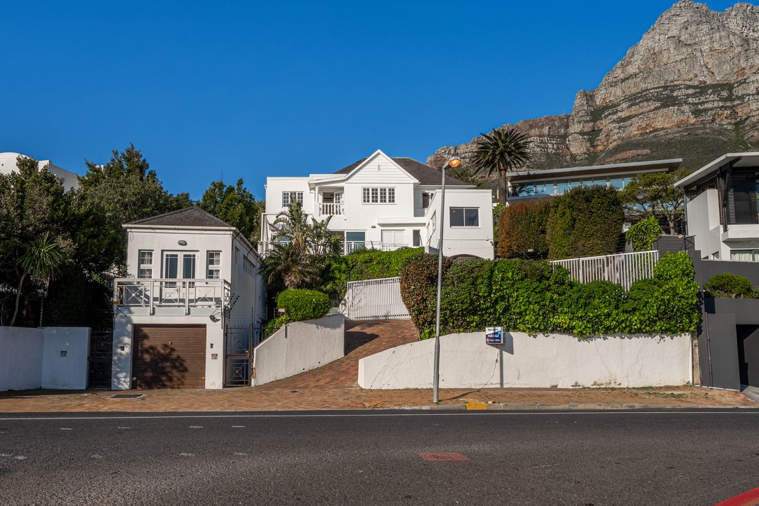 Maison à Camps Bay, Le Cap, Afrique du Sud 4 - 18831726