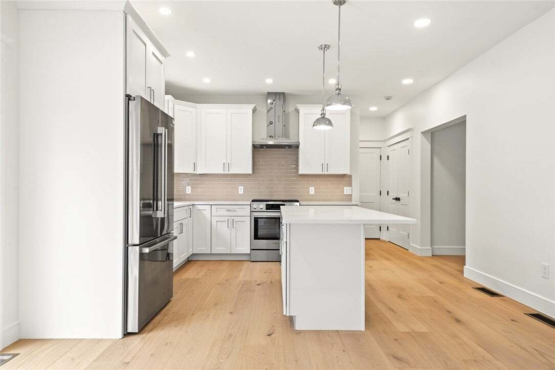 House in Barrington, Rhode Island, United States 5 - 18832406