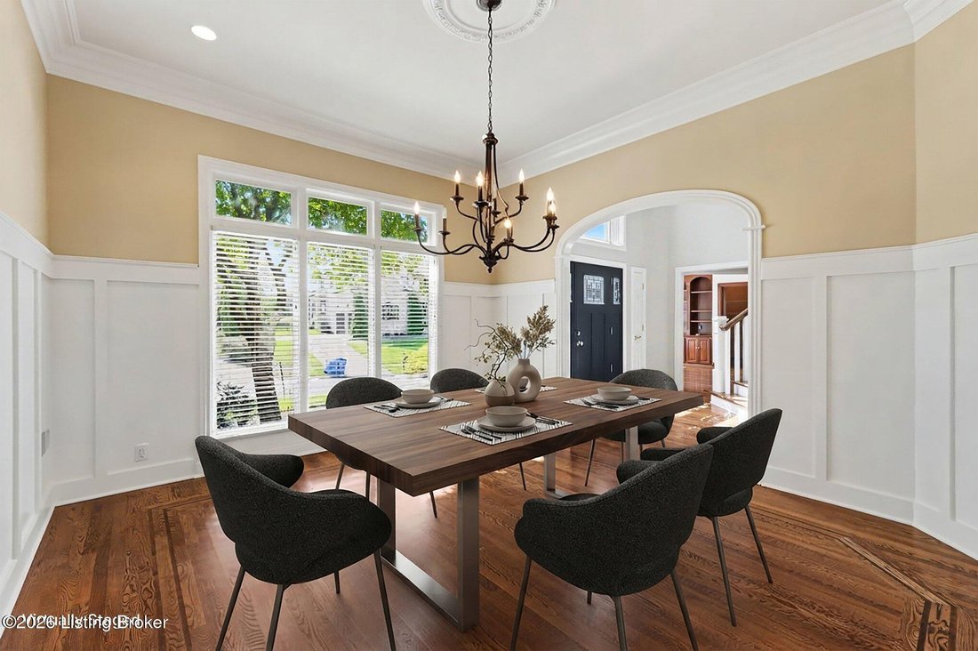 House in Watterson Park, Kentucky, United States 2 - 18079655