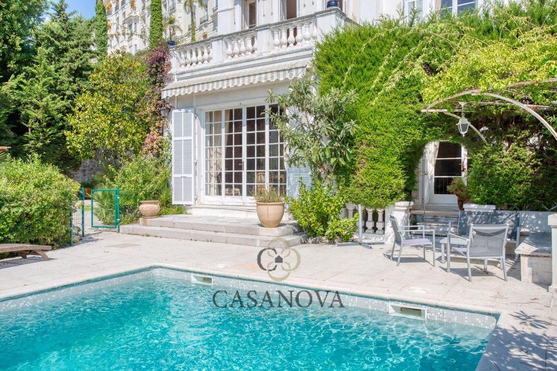 Casa en Menton, Provenza-Alpes-Costa Azul, Francia 2 - 18831519