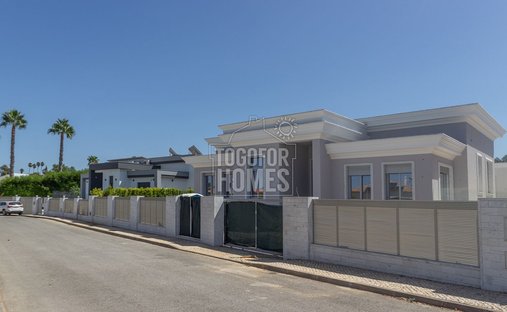 Villa à Alvor, Algarve, Portugal 1